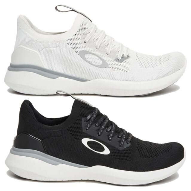 Oakley Mens Breed O-Knit Odour Control Slip-On Trainers